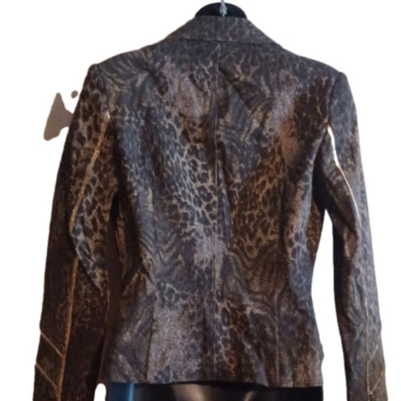 𝅺Animal print blazer. No tags, please see measurements.Mob wives! - Picture 6 of 11